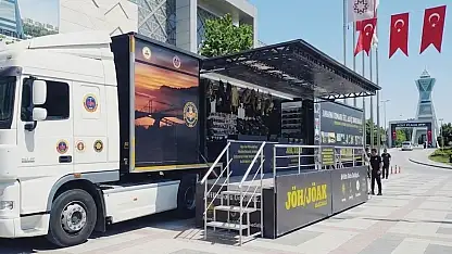 Konya'da bulunan JÖAK Tırı ilgi görüyor