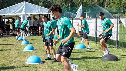 Konyaspor Slovenya'da terliyor