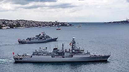 Preveze Deniz Zaferi kapsamında İstanbul Boğazı'ndan geçiş yapıldı