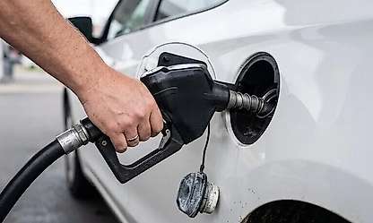 Akaryakıtta yeni dönem başladı! Benzine beklenen zam böyle değişti
