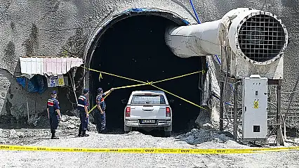 Adana'da içme suyu tünel hattında meydana gelen göçük can aldı!