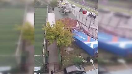 İstanbul'da yürekler ağza geldi! Tır karşı şeride daldı, yaralılar var