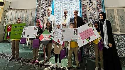 Karkent Camii'nde Gazze için anlamlı program