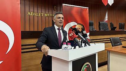 Konya Barosu'nda Oktay Unkur mazbatasını aldı