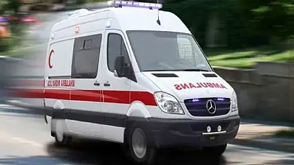 Konya'da direksiyon başında kalp krizi! Tır bariyerlere çarptı