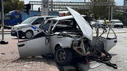 Konya'da feci kaza: 3'ü ağır 4 yaralı