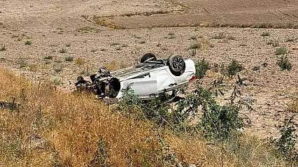 Konya'da feci kaza: Otomobil şarampole uçtu