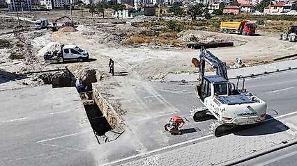 Konya'da içme suyu hatları yenilendi