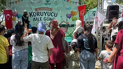 Konya'da kalpleri ısıtan etkinlik: Koruyucu aile günü kutlandı