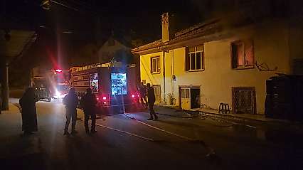 Konya'da sobadan çıkan yangın evi hasara uğrattı