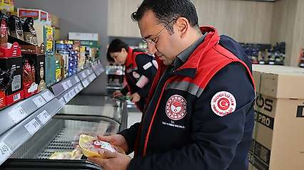 Konya Selçuklu'da market denetimleri sürüyor