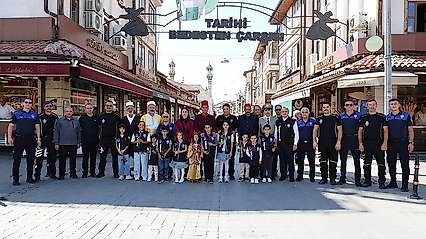 Konya zabıtasından 200. yıl kutlaması: Tarihi üniformalarla esnaf ziyareti