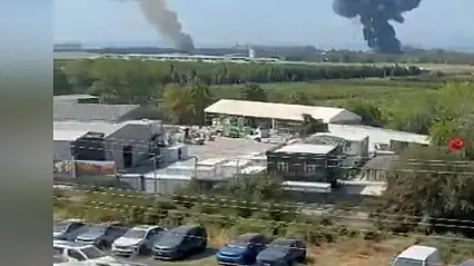 Yalova'da F-16 eğitim uçağı düştü! Pilot atlayarak kurtuldu