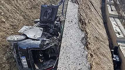Yol genişletme alanına uçan otomobilden acı haber: 3 kişi can verdi