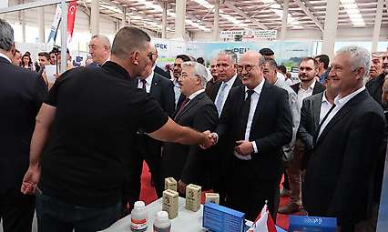 Akşehir'de tarım fuarı rüzgarı