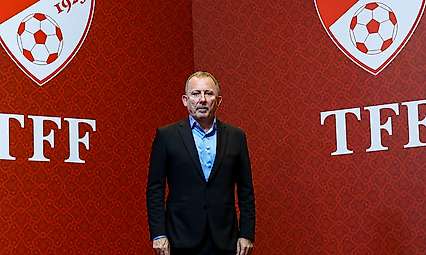 İmzayı atan Sergen Yalçın'ın ekibi belli oldu