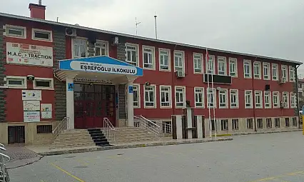 Konya'da miniklerin tiyatro gösterisi alkış topladı