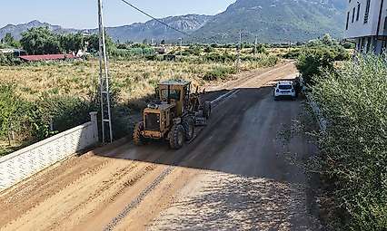 Seydişehir'de soğuk asfalt çalışması sürüyor