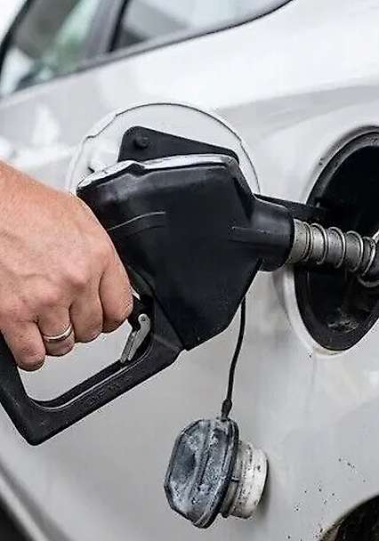 Akaryakıtta yeni dönem başladı! Benzine beklenen zam böyle değişti