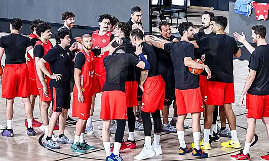A Milliler Antalya'ya gitti