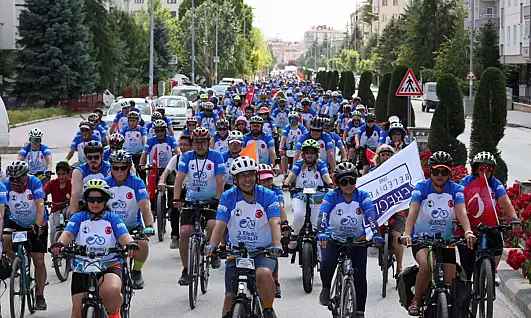 Ereğli'de pedal dostluk ve barış için döndü