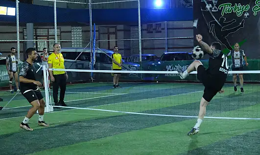 Konya Büyükşehir, sporseverleri 'Ayak Tenisi'nde buluşturacak