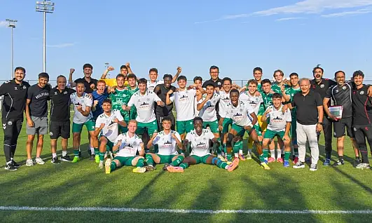 Konyaspor'un gençleri Rize'yi rahat geçti