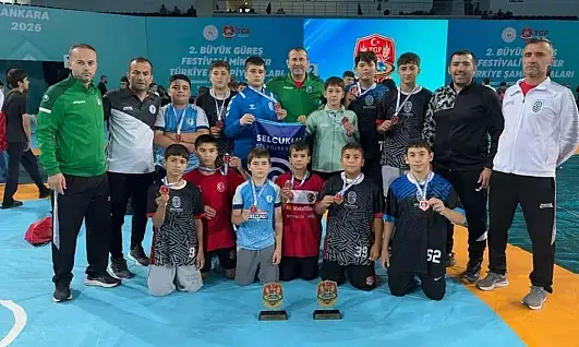 Selçuklu Belediyespor Güreş Takımı zaferle döndü