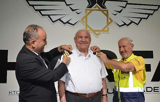 79 yaşındaki depremzedenin pilotluk hayali Konya'da gerçekleşti