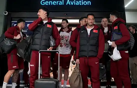 A Milli Takım'a coşkulu karşılama