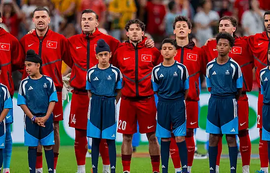 A Milliler, Paraguay önünde ilki yaşayacak