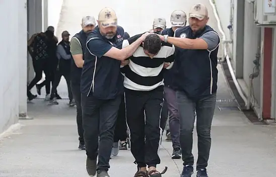Adana'da DEAŞ operasyonu: 16 gözaltı, 6 tutuklama