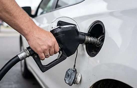 Akaryakıtta yeni dönem başladı! Benzine beklenen zam böyle değişti