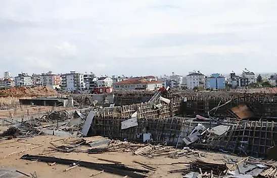 Antalya'daki hortum felaketinde ölen 4 kişinin kimliği belli oldu