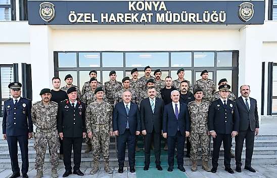 Bakan Çiftçi Konya'da 'Kahramanların Ocağı'nda