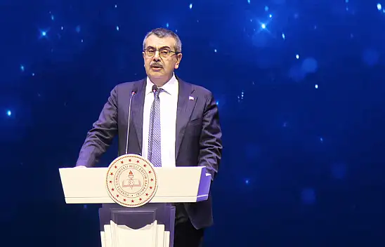 Bakan Tekin Konya'dan 1 milyon 100 bin öğrenciye seslendi