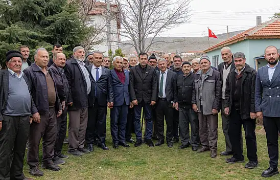 Başkan Özgökçen talepleri yerinde dinliyor