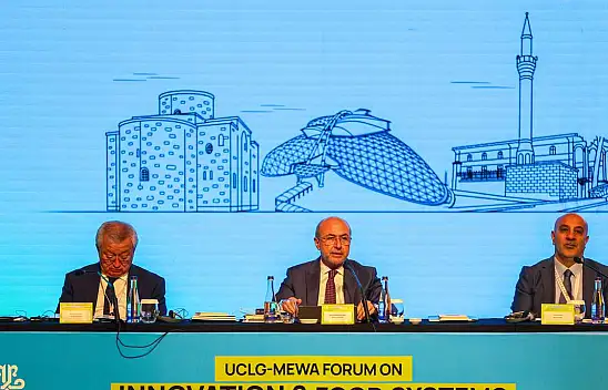 Başkan Pekyatırmacı Uclg-MEWA Forumu'nda divana başkanlık yaptı