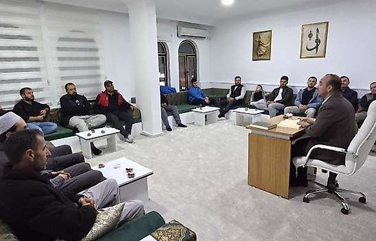 Beyşehir'de çalışan gençlere özel sohbet