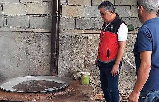 Bozkır'da geleneksel pekmez üretimi incelendi