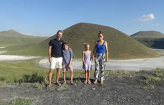 Dünya turu yapan çift Konya'ya hayran kaldı