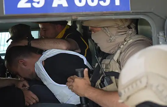 Eşini odunla döverek öldüren şahıs yakalandı