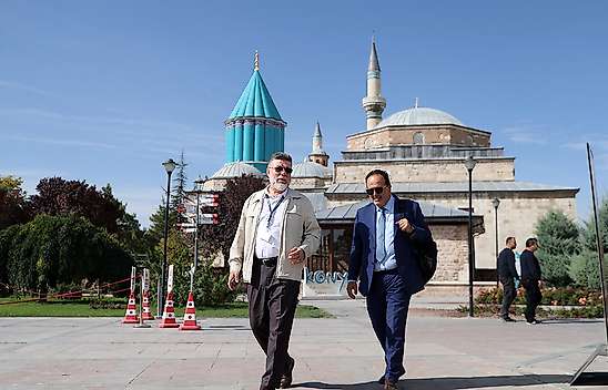 Fas'tan Konya'ya geldi! Mevlana'yla ilgili hedefi dikkat çekti