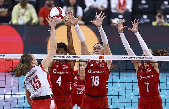 Filenin Sultanları çeyrek final için parkede