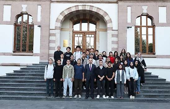Genç Seyyahlar Balkan izlenimlerini Başkan Altay'a anlattı