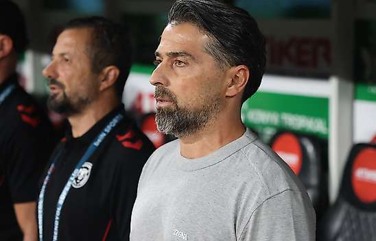 İlhan Palut: Her maç böyle savaşmalıyız