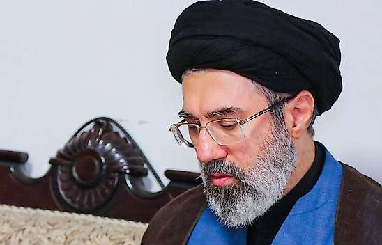 'İran lideri Hamaney, bilinci kapalı halde tedavi görüyor'
