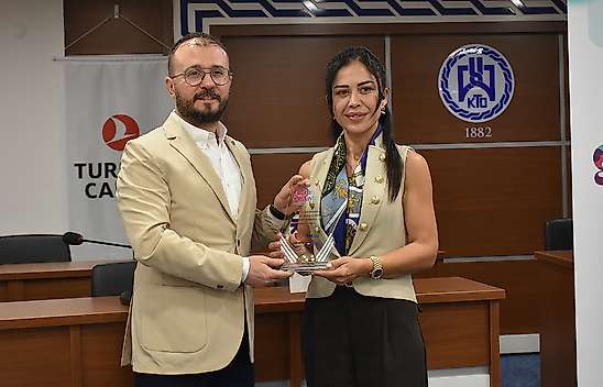 Kadın girişimciler Konya'da ihracat için eğitimde buluştu
