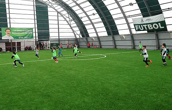Karatay'da gençler Kış Spor Okullarına akın ediyor
