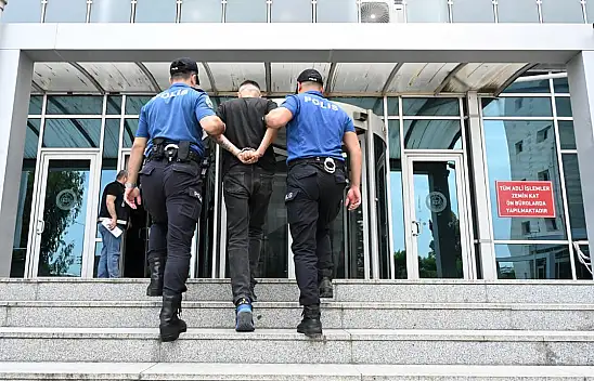 Kırmızı bültenle aranan hükümlü kıskıvrak yakalandı